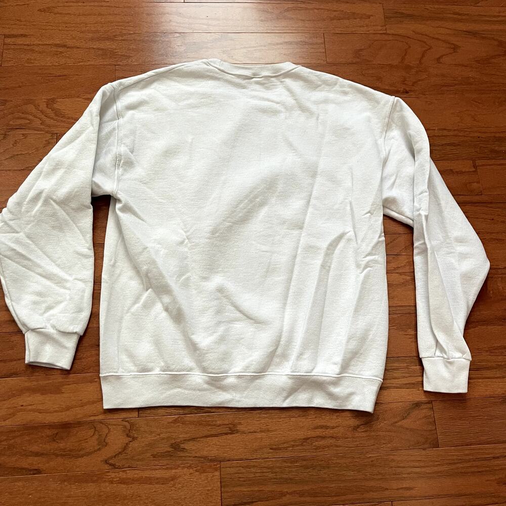 Newport Rhode Island White and Navy Blue Crew Neck Sweatshirt Size Large - Picture 6 of 6